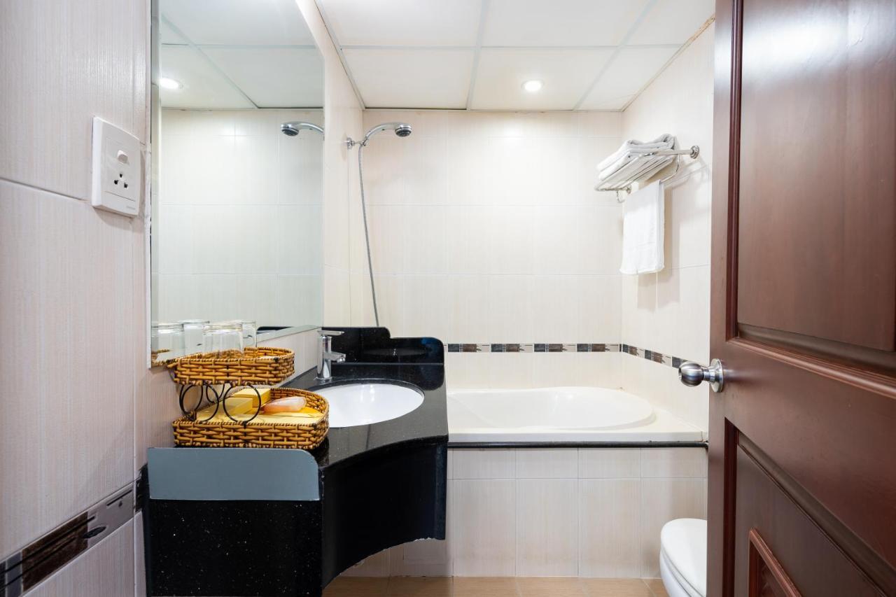Lucasta Saigon Hotel مدينة هوشي منه المظهر الخارجي الصورة