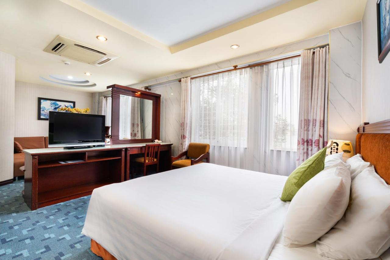 Lucasta Saigon Hotel مدينة هوشي منه المظهر الخارجي الصورة