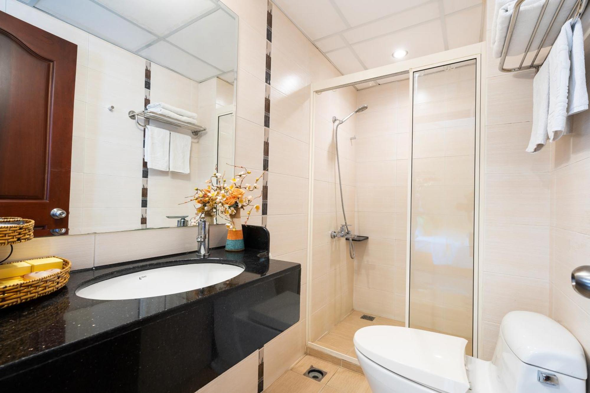 Lucasta Saigon Hotel مدينة هوشي منه المظهر الخارجي الصورة